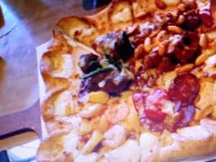 -必胜客(宝杨路宅急送店)