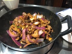-胡须佬鸡煲四季火锅店(石厦西村直营店)