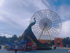 -七彩云南欢乐世界