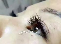 -逸日式美甲美睫工作室