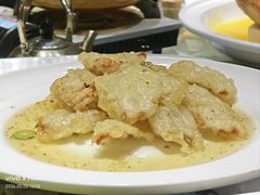 青柠檬汁锅包肉-罗浮宫酒店