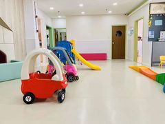 -四叶草托育园(张江园店)