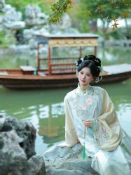 -一揽芳华汉服旗袍体验馆(拙政园店)