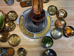 十道正宗韩国小菜-金顺韩式烤肉·网红烤肉店(广利路店)