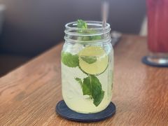 -ROAST coffee & eatery