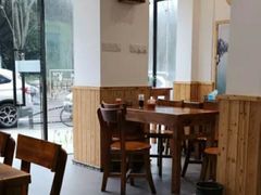 -老前童小吃(北明程路店)