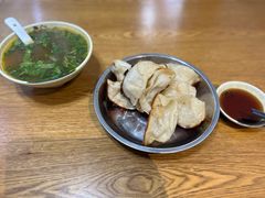 -黄阿姨锅贴大王(万航渡路店)