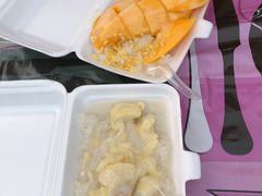 -芒果糯米饭摊子