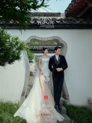 -雪中彩影婚纱摄影·微光艺术中心