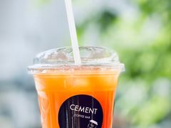 芭乐柠檬茶-CEMENT·coffee bar (凤凰创意园店)