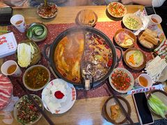 -赵美丽·重庆社区火锅·直营店(火车东站·中豪国际店)