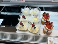 -花花卷卷·鲜食蛋糕(静安久光百货店)