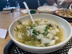 酸菜鱼-大食代美食广场(迪士尼小镇店)