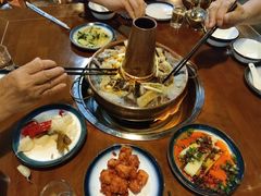 -岳记兴隆·青城腊排铜火锅(融创店)