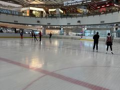 -冰纷万象滑冰场(沈阳万象城店)