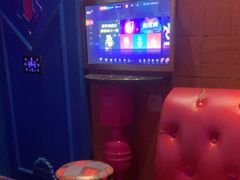 -UK派对KTV(日月广场店)