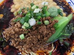 -喻味豌杂牛筋面(融创滨江壹号观麓台店)