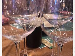 -临界音乐酒馆·小龙虾·江湖菜(华熙LIVE·鱼洞店)