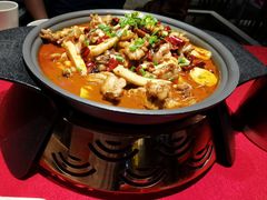 -龙巢盱眙龙虾·牛蛙·烧烤宵夜(八卦岭店)