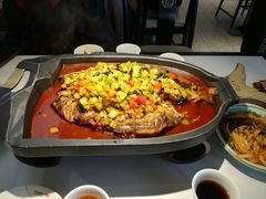 -江边城外烤全鱼(世茂广场店)