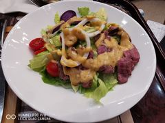 腓利牛肉紫薯鸡蛋色拉-东海咖啡馆