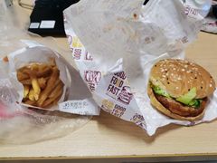 -麦当劳(湛江大厦店)