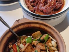 -八府香鸭·啫啫煲(华山路店)