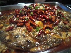 -鸣记脆皮烤鱼·海鲜烤鱼(三八广场店)