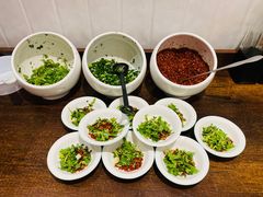 -犇逸·乐山跷脚牛肉·四川现炒(览海店)