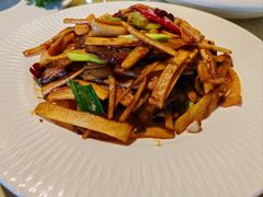 -牛头鱼庄·地道广西菜(西明店)