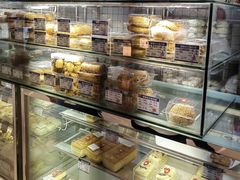 -白玉兰食品甜凤店(合生汇店)