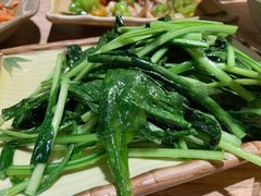 清炒板蓝根苗-缘生态云南菜·野生菌庭院餐厅(华侨城店)