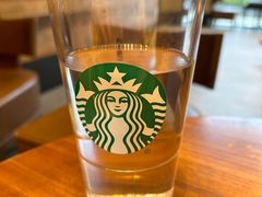 -星巴克(上海虹桥新天地二店)