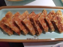 -江边城外烤全鱼(世茂广场店)