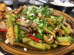 -廖哥泡椒兔(峨眉店)