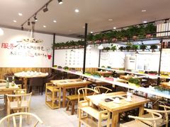 大堂-珍巴奴毛肚牛肉小火锅(四惠店)