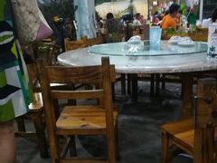 大堂-四川小胡子海鲜(丁村万人海鲜广场店)