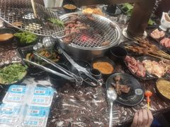 -啊美丽炭火烤肉(滑翔一店)