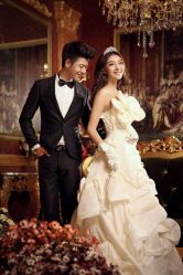 -易摄影婚纱摄影工作室