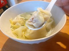 刀鱼馄饨-老半斋(福州路店)