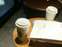 -星巴克臻选(郑州国贸360广场店)