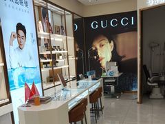 -J-Optical佳视明眼镜·蔡司视觉(青岛金茂览秀城店)