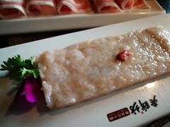 -老牌坊云南鱼豆花火锅(哈西万达店)