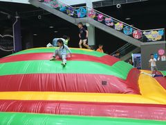 -蒙特利亲子乐园