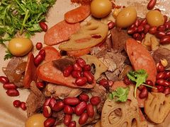 -辛香味烧鱼馆·非遗技艺·排骨红烧肉(光谷医药园店)
