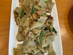 -莲餐厅·湖北菜·潜江小龙虾店(愚园路店)