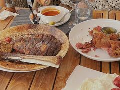 -MONICH牛排融合餐厅(和义大道购物中心店)