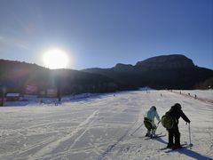 -济南卧虎山滑雪场