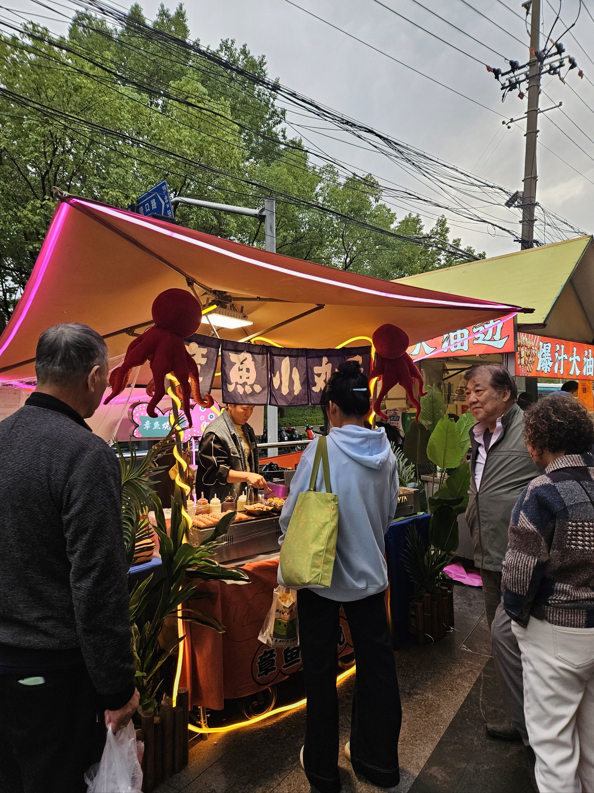 小世界美食集市又来啦