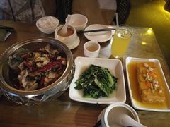 -隔壁老王·家常云南菜(花巷店)